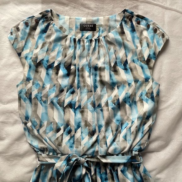 Guess Blue and White Geometric Belted Dress, Size 6 - Picture 6 of 10